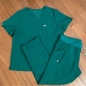 Figs Srub Set Short Sleeve Shirt and Cargo Pant Green